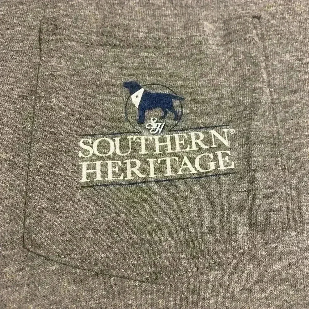 Southern Heritage short sleeve t shirt with pocket Men’s size Large